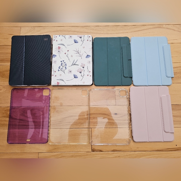 iPad Pro 11-inch (2nd Generation) 128GB w/ Apple Pencil and Apple Magic Keyboard - Picture 8 of 10